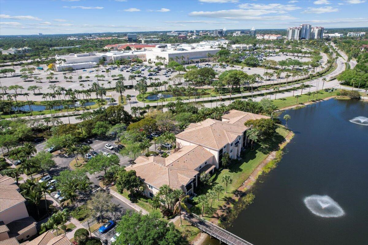 2917 Tuscany Unit 107, Palm Beach Gardens, Florida 33410
