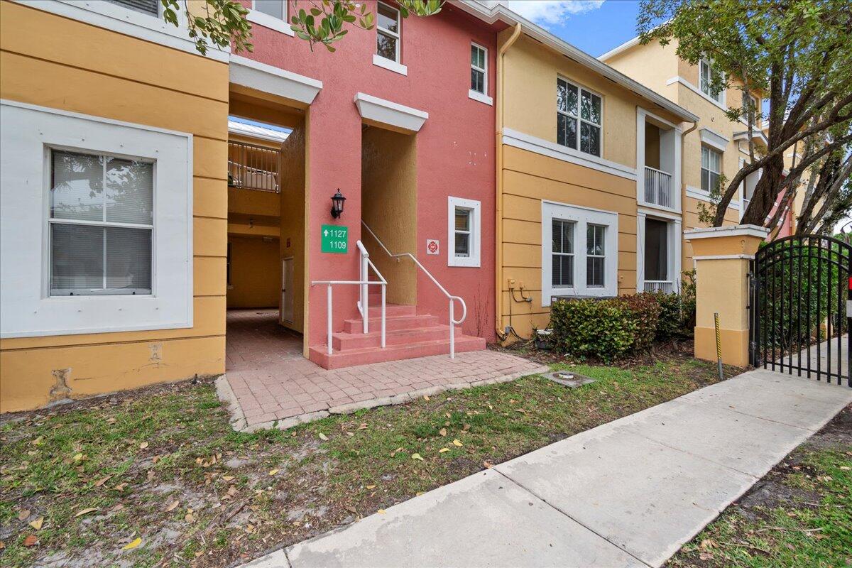 1109 Shoma Unit , Royal Palm Beach, Florida 33414
