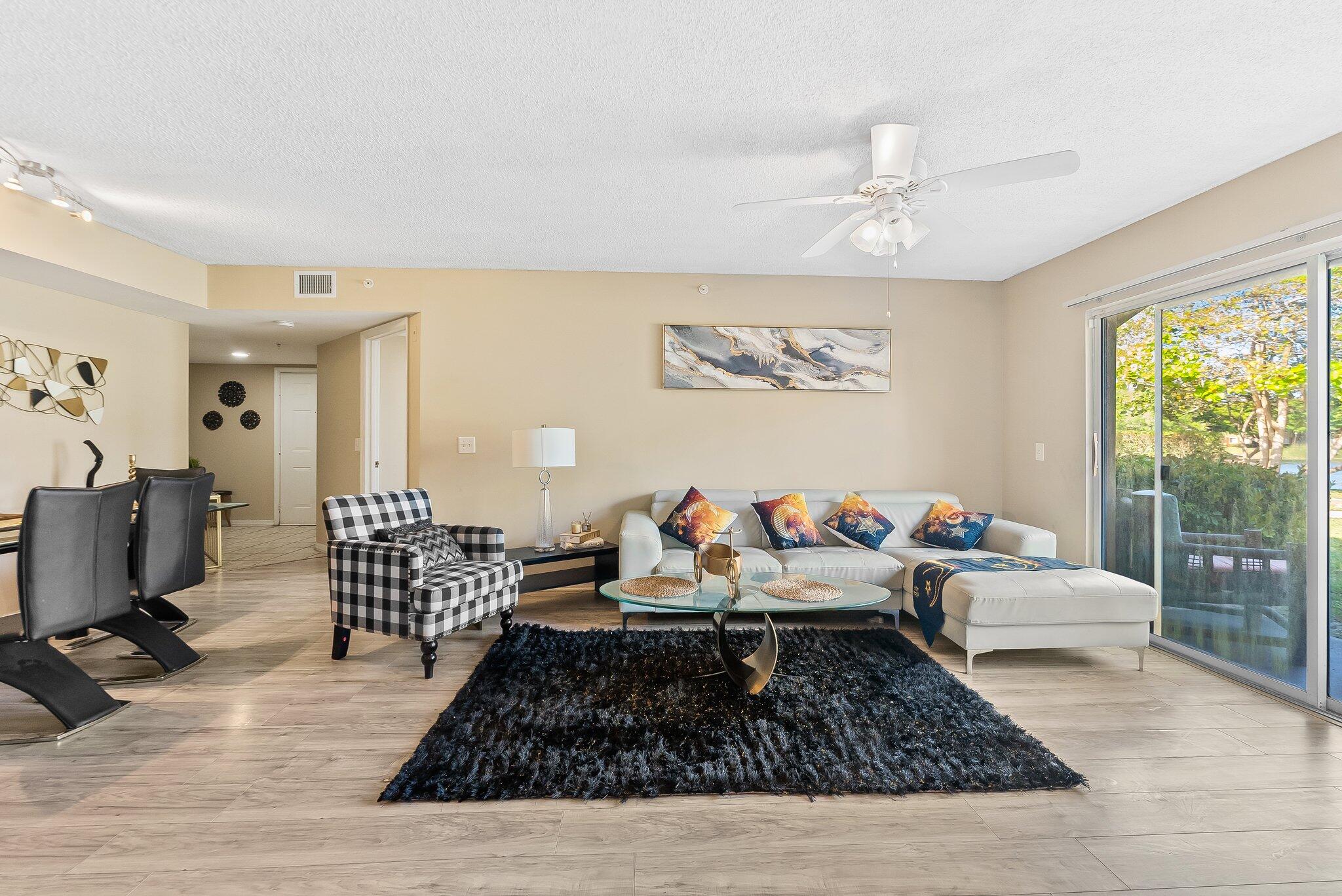 4167 Haverhill Unit 1114, West Palm Beach, Florida 33417