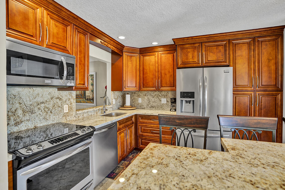 6722 Moonlit, Delray Beach, Florida 33446