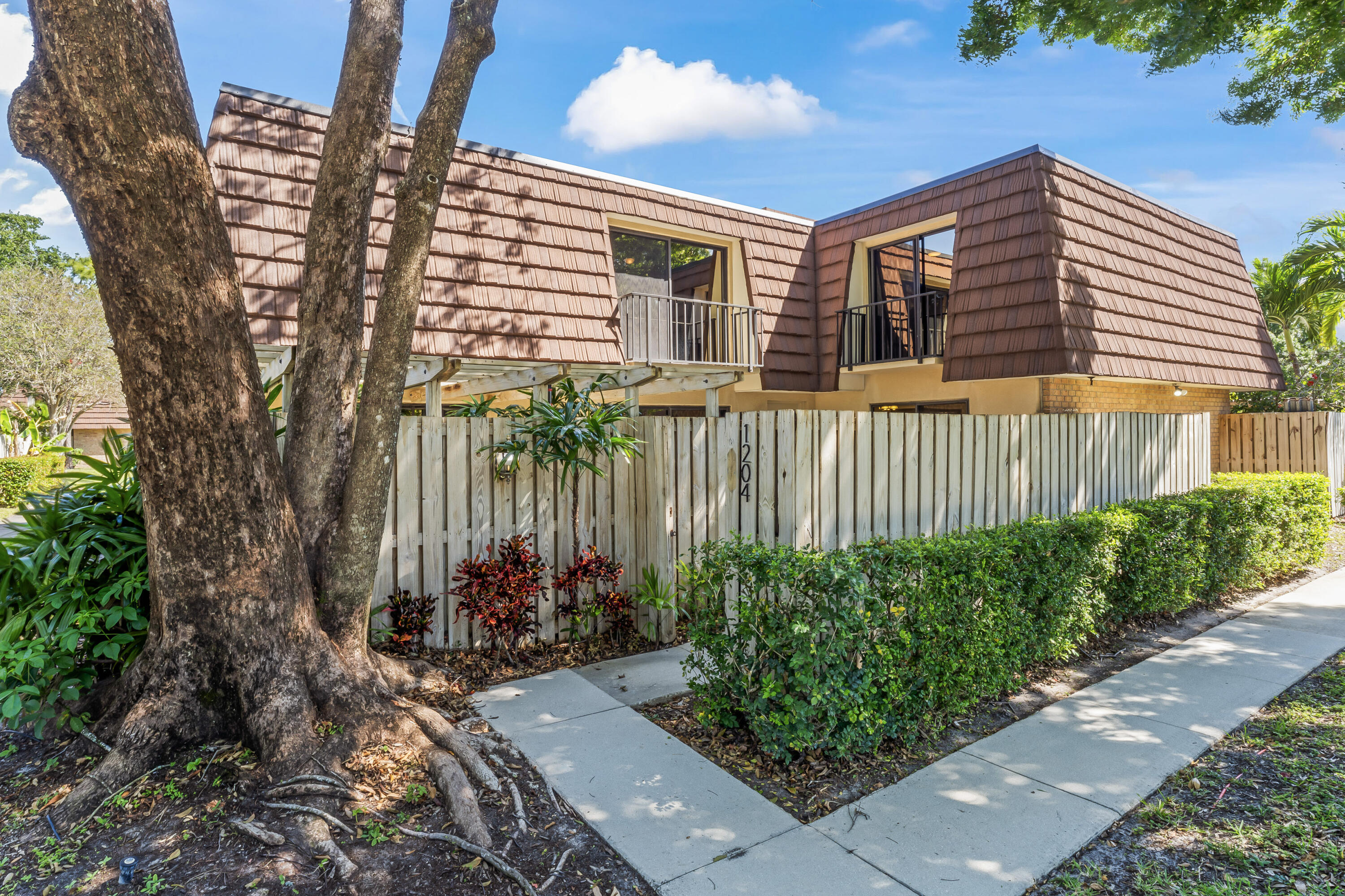 1204 12th Unit , Palm Beach Gardens, Florida 33418