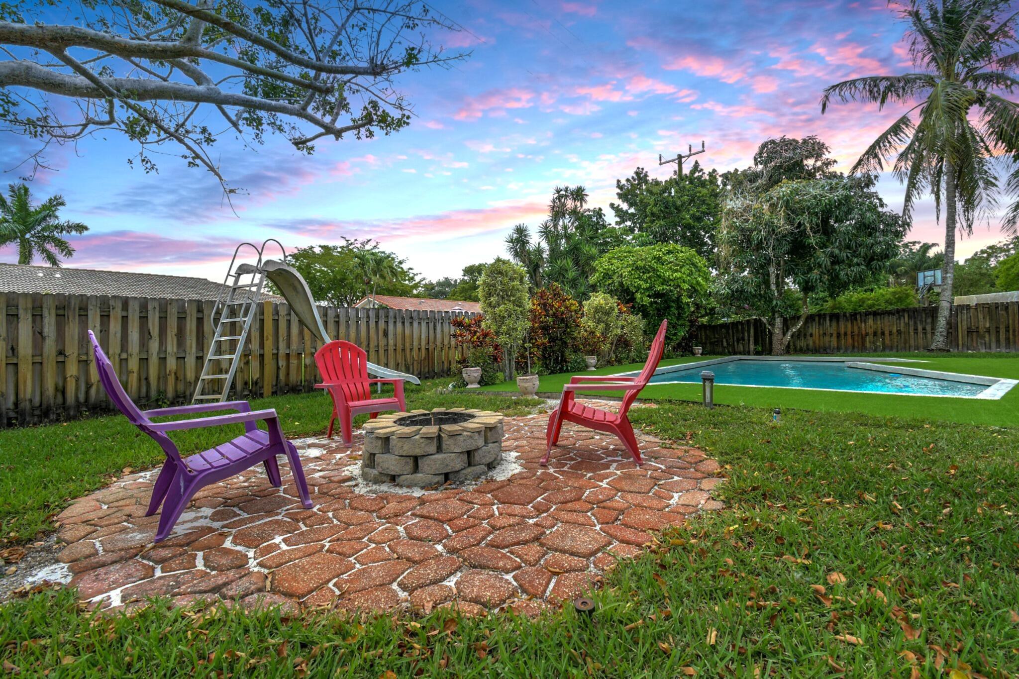 5340 115th, Cooper City, Florida 33330