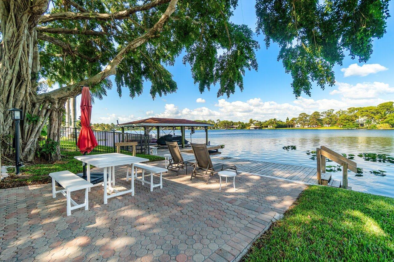 6647 Paul Mar, Lake Worth, Florida 33462