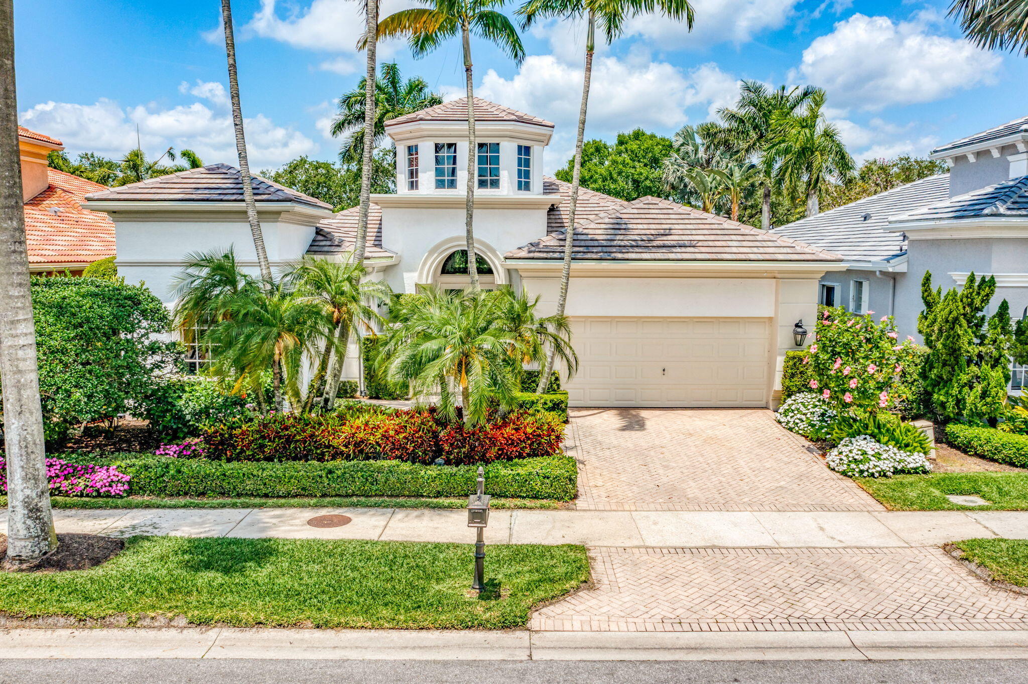 119 Via Paradisio, Palm Beach Gardens, Florida 33418