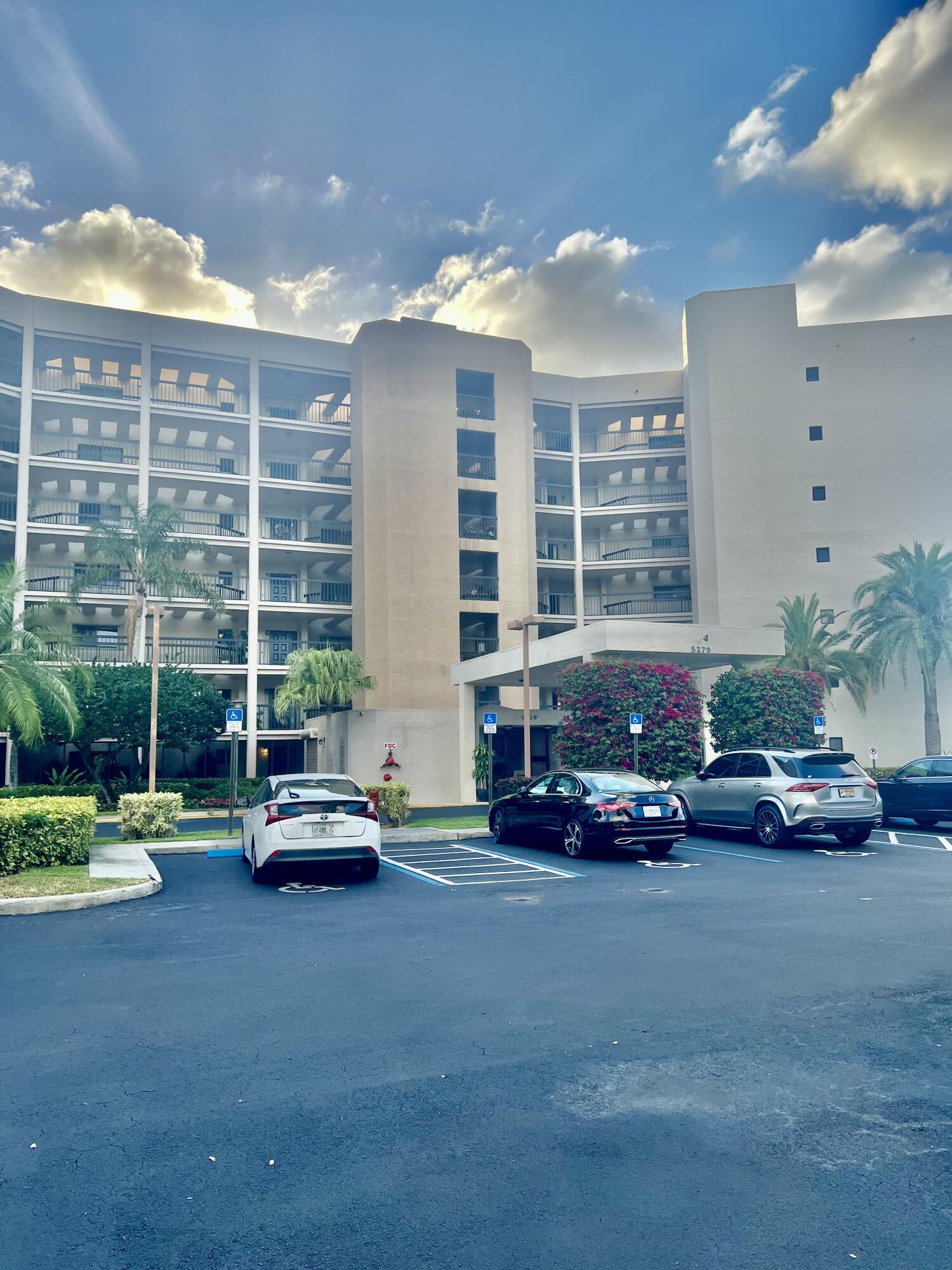 5279 Fountains Unit 304, Lake Worth, Florida 33467