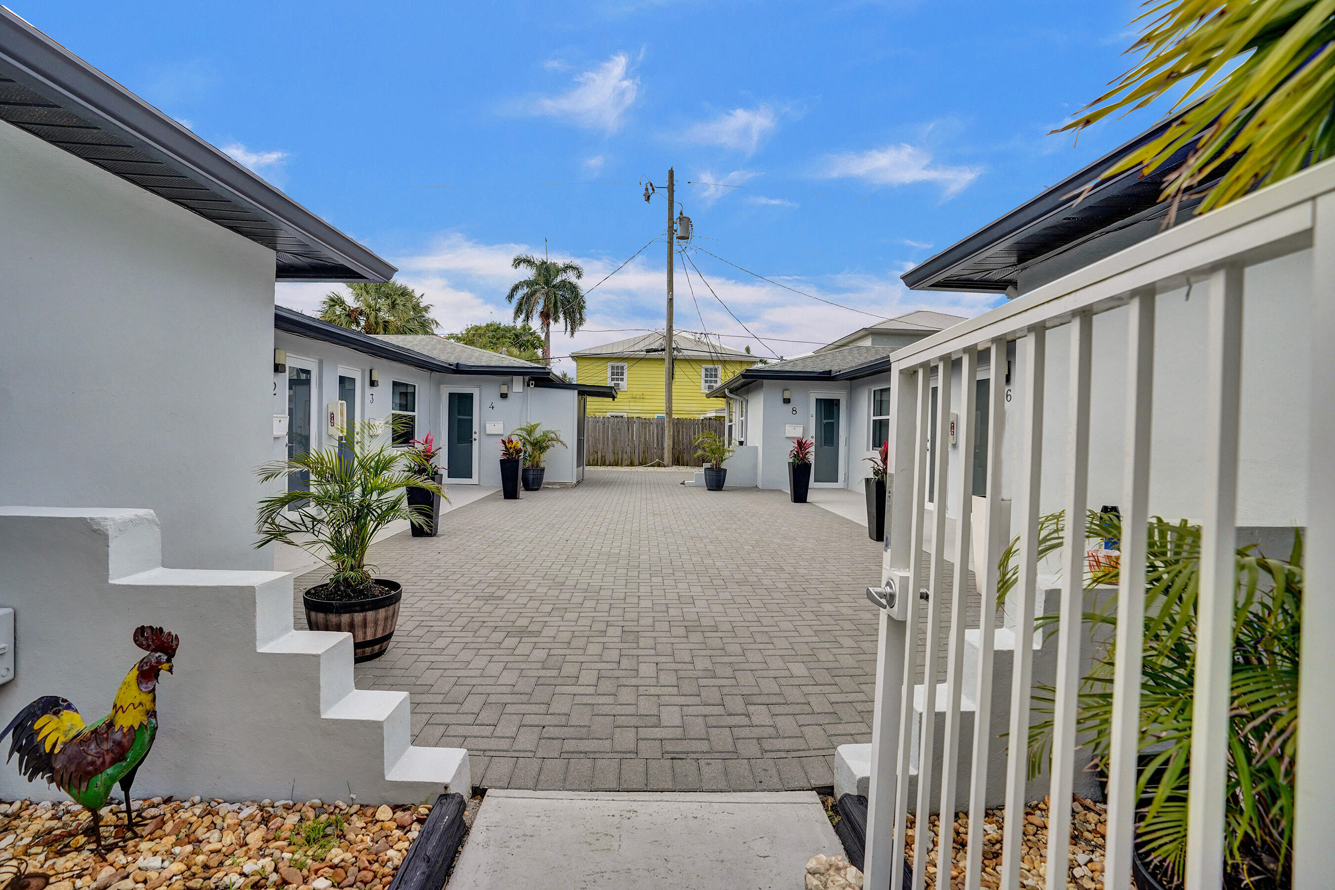 220 Walton, West Palm Beach, Florida 33405